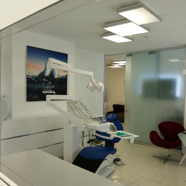 Фото 1 клиники Dentess Oral And Dental Health Clinic